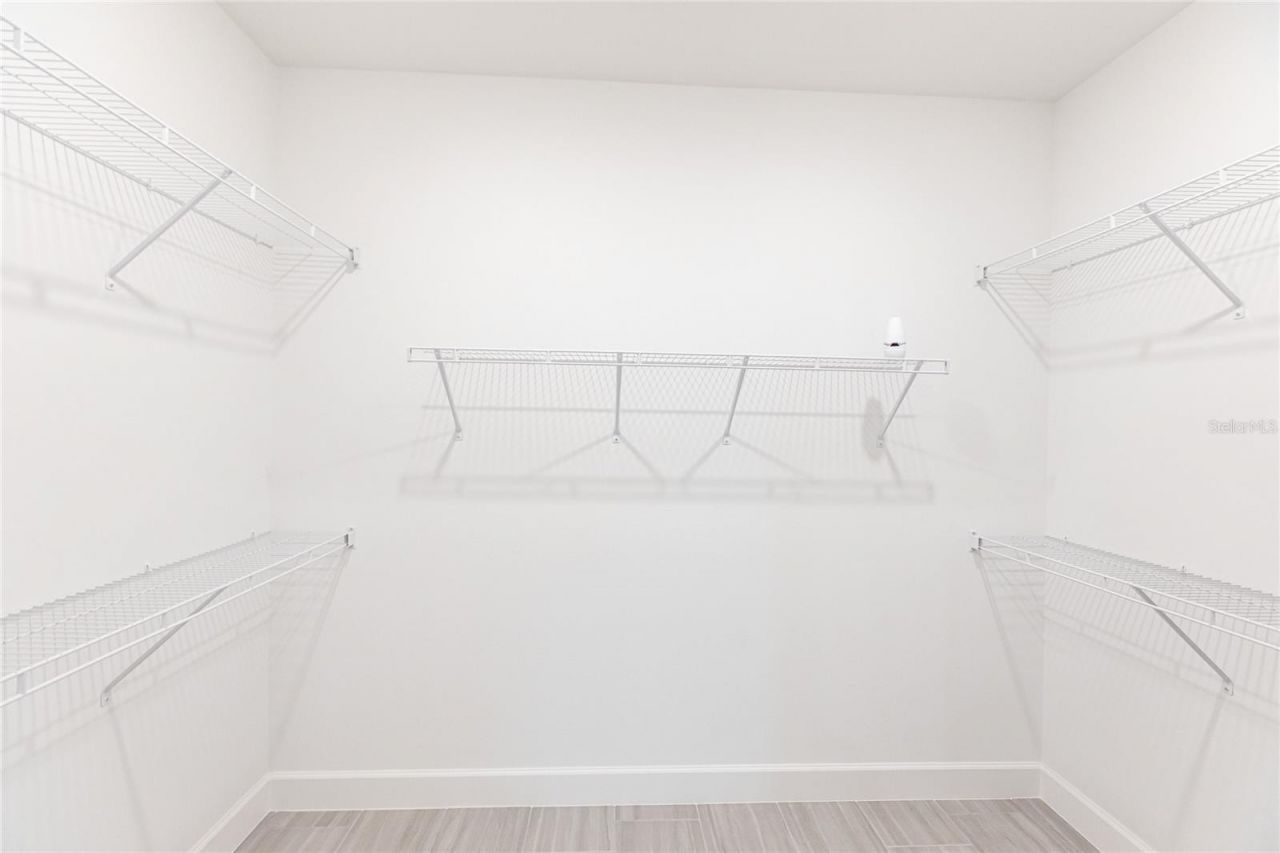 5658 Silverside Pine Court, Bradenton, FL 34211 Photo