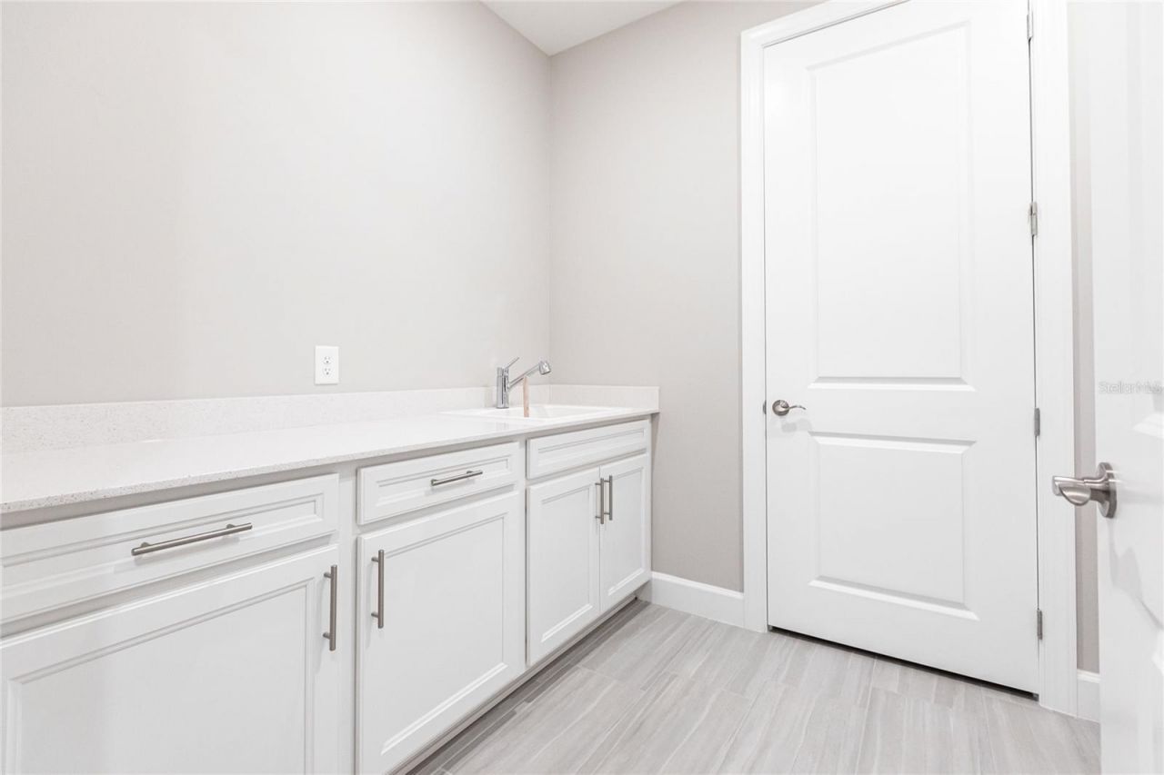 5658 Silverside Pine Court, Bradenton, FL 34211 Photo