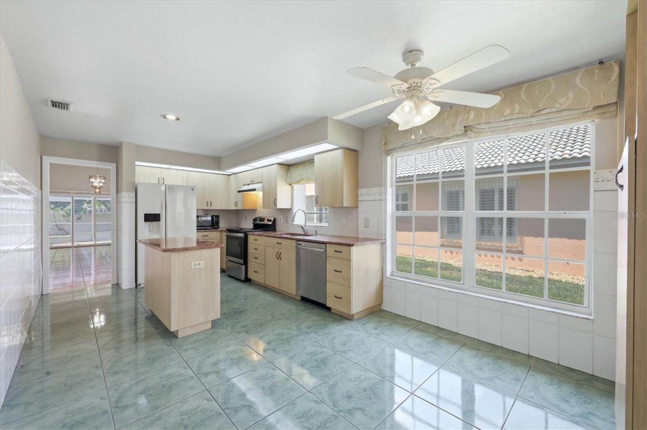 4738 Dundee Drive , Bradenton, FL 34210 Photo