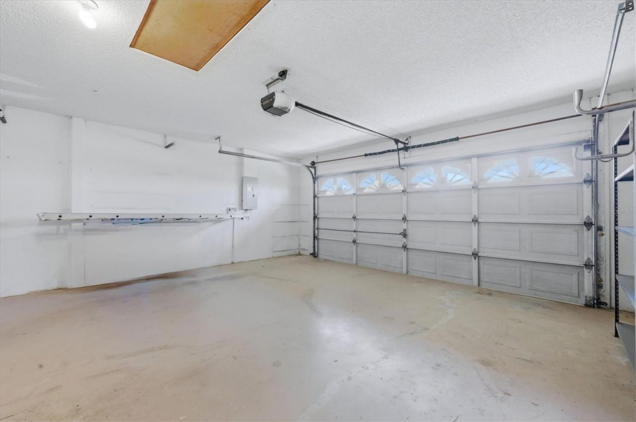 4738 Dundee Drive , Bradenton, FL 34210 Photo