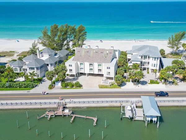 20204 GULF BOULEVARD, Unit 3, INDIAN SHORES, FL 33785
