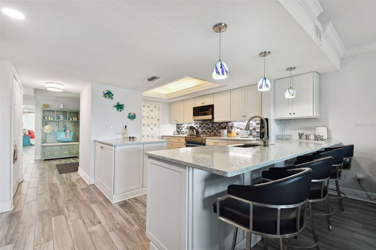 20204 Gulf Boulevard, Unit 3, Indian Shores, FL 33785 Photo
