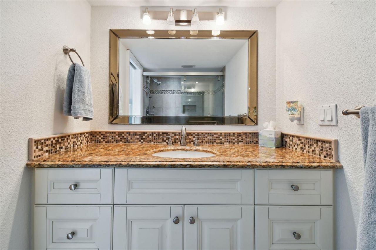 20204 Gulf Boulevard, Unit 3, Indian Shores, FL 33785 Photo