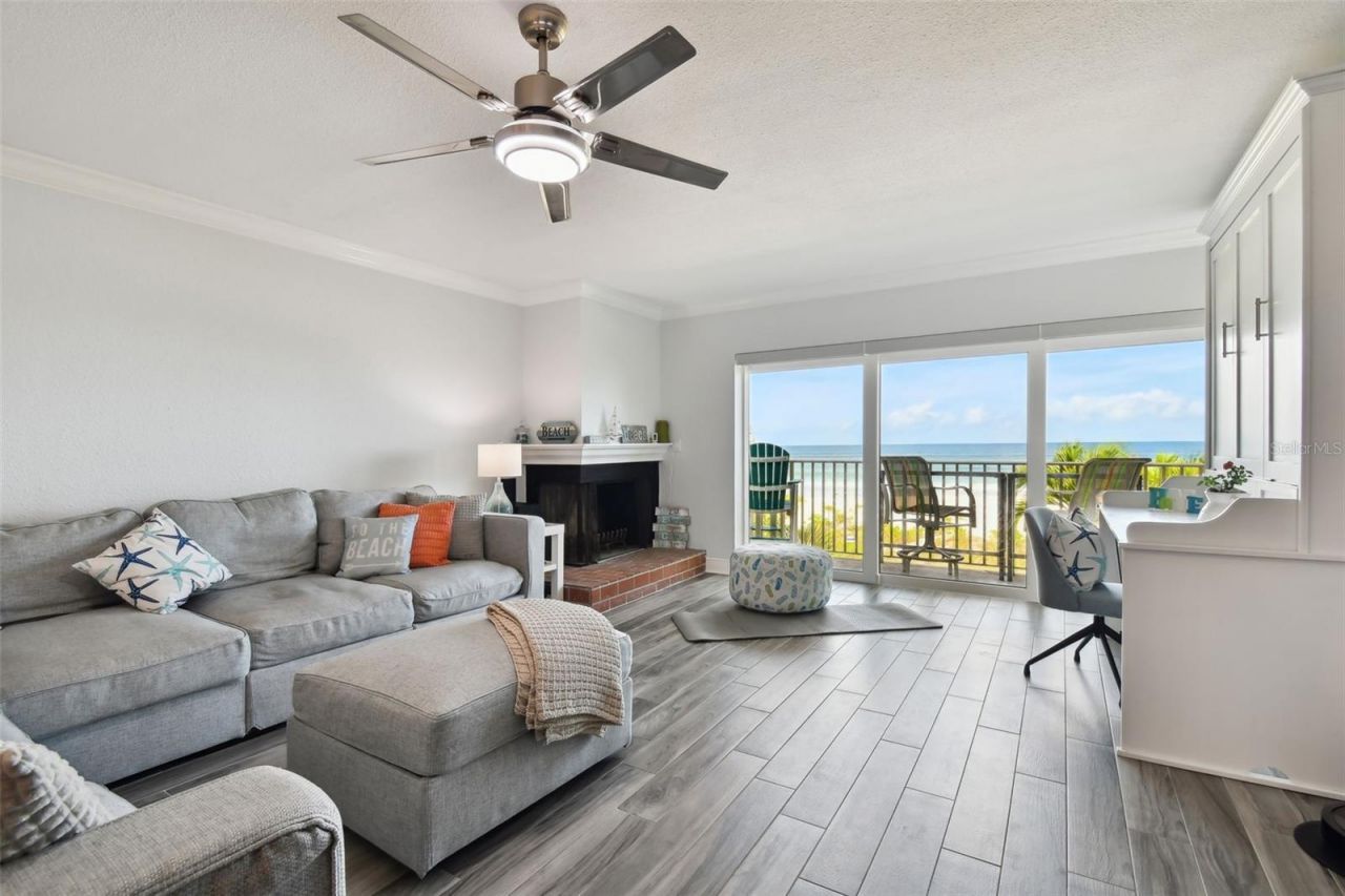 20204 Gulf Boulevard, Unit 3, Indian Shores, FL 33785 Photo
