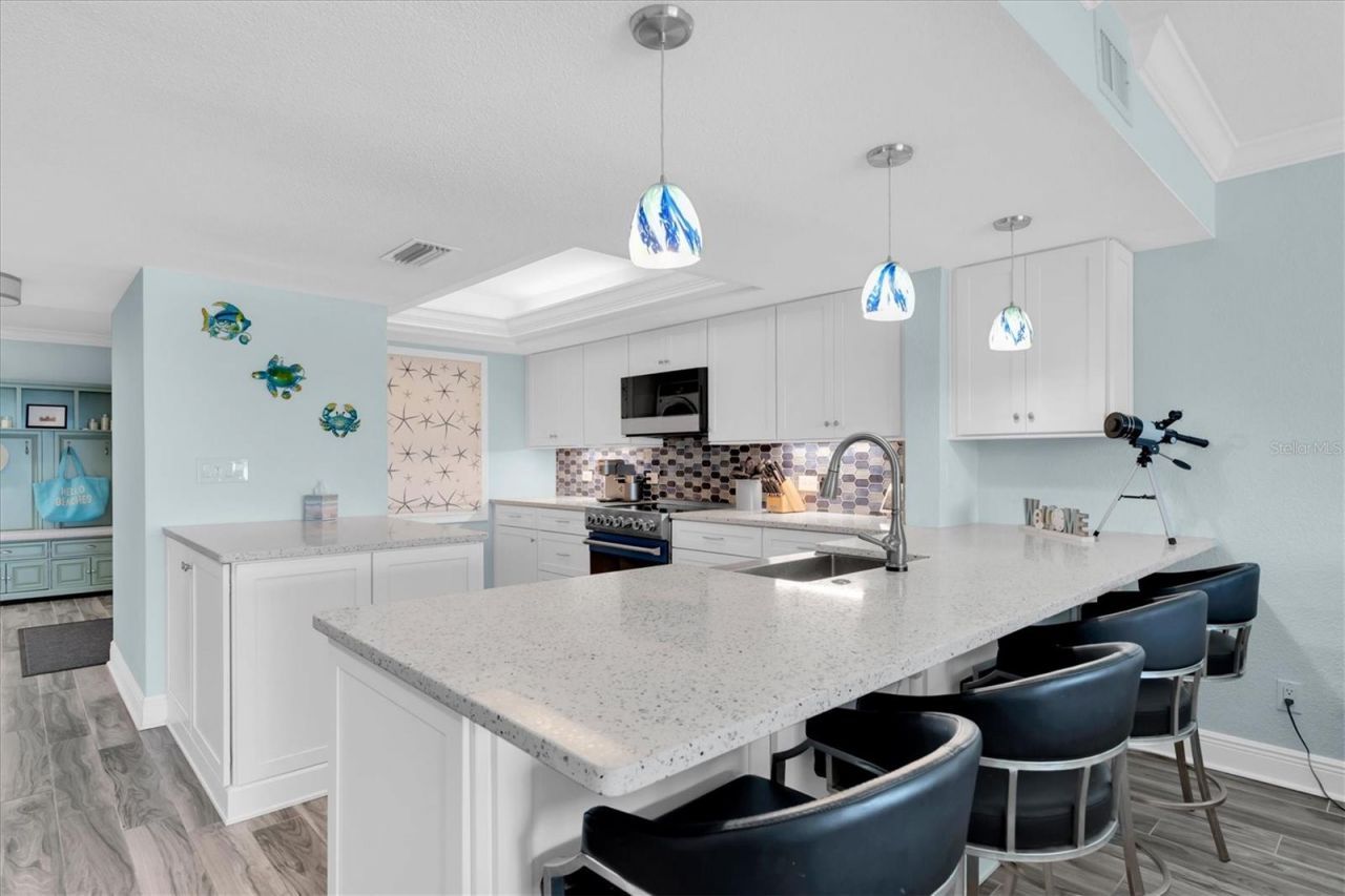20204 Gulf Boulevard, Unit 3, Indian Shores, FL 33785 Photo