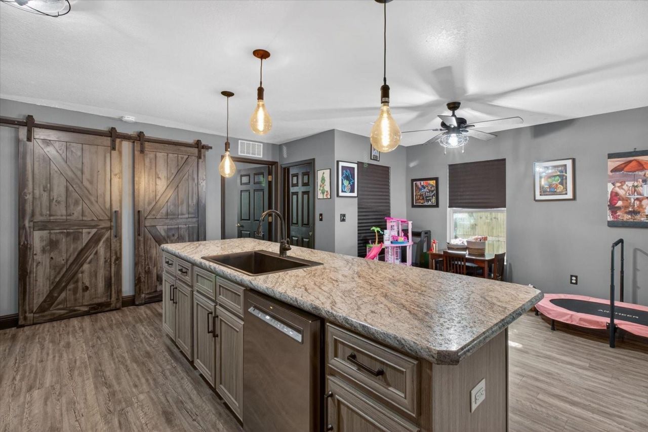 1005 13th Avenue Nw, Largo, FL 33770 Photo