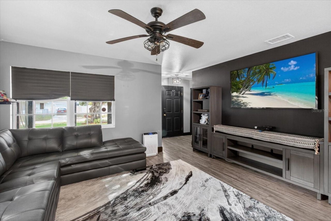 1005 13th Avenue Nw, Largo, FL 33770 Photo