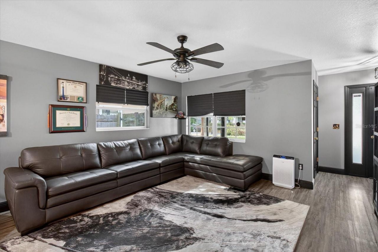 1005 13th Avenue Nw, Largo, FL 33770 Photo