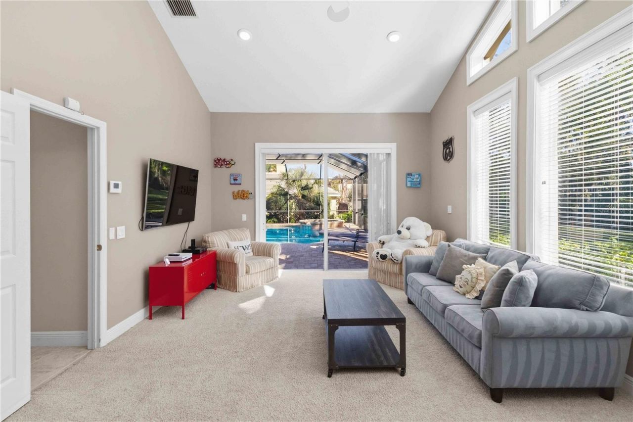 15108 Kestrelglen Way, Lithia, FL 33547 Photo