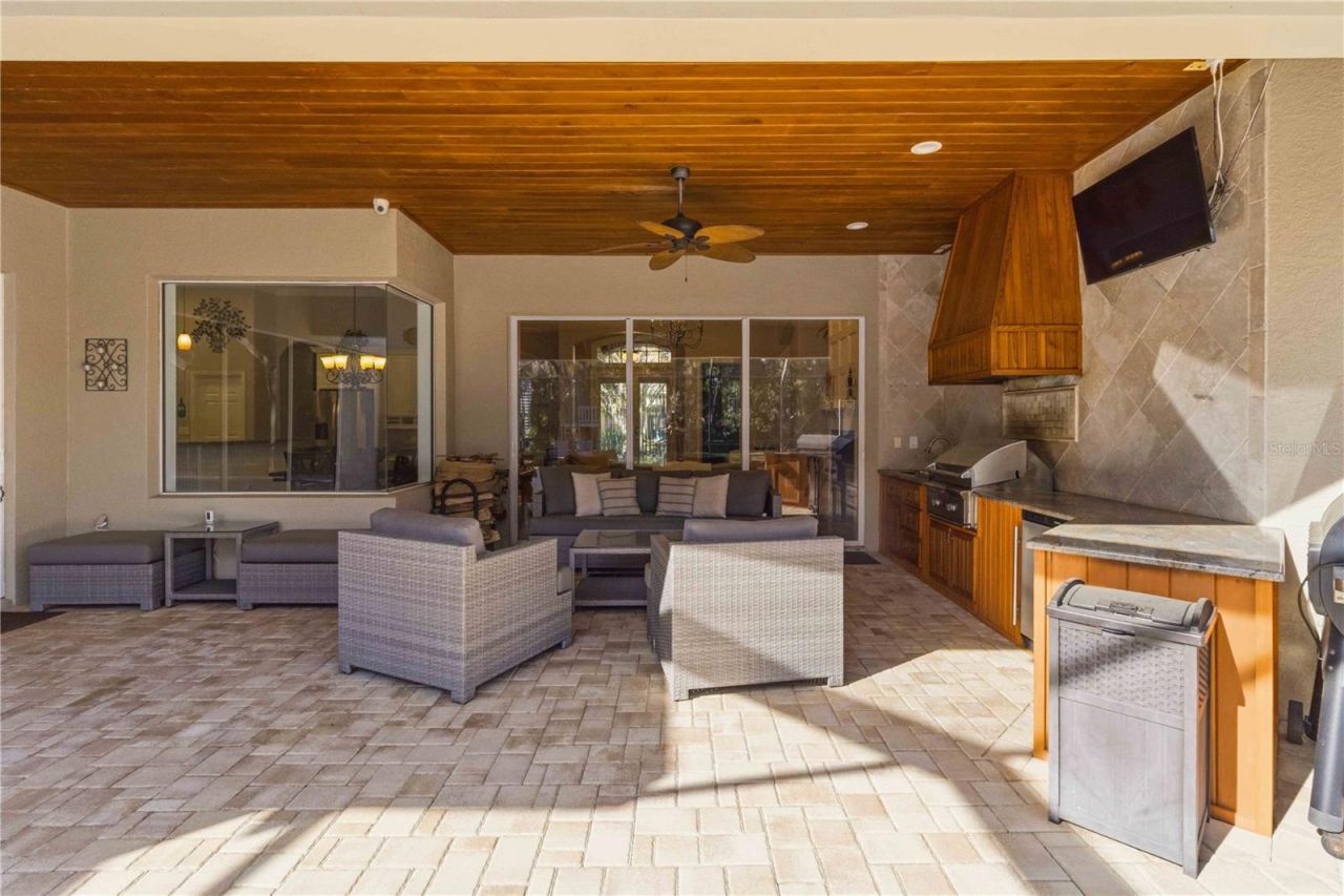 15108 Kestrelglen Way, Lithia, FL 33547 Photo