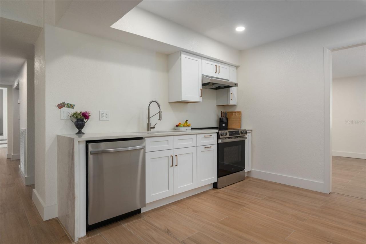 2660 Fairway Avenue S, Saint Petersburg, FL 33712 Photo