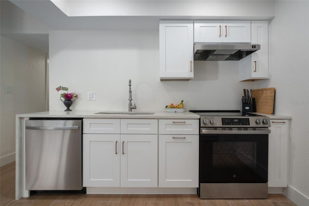 2660 Fairway Avenue S, Saint Petersburg, FL 33712 Photo