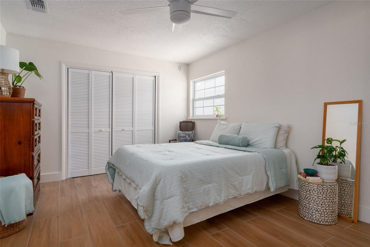 2660 Fairway Avenue S, Saint Petersburg, FL 33712 Photo