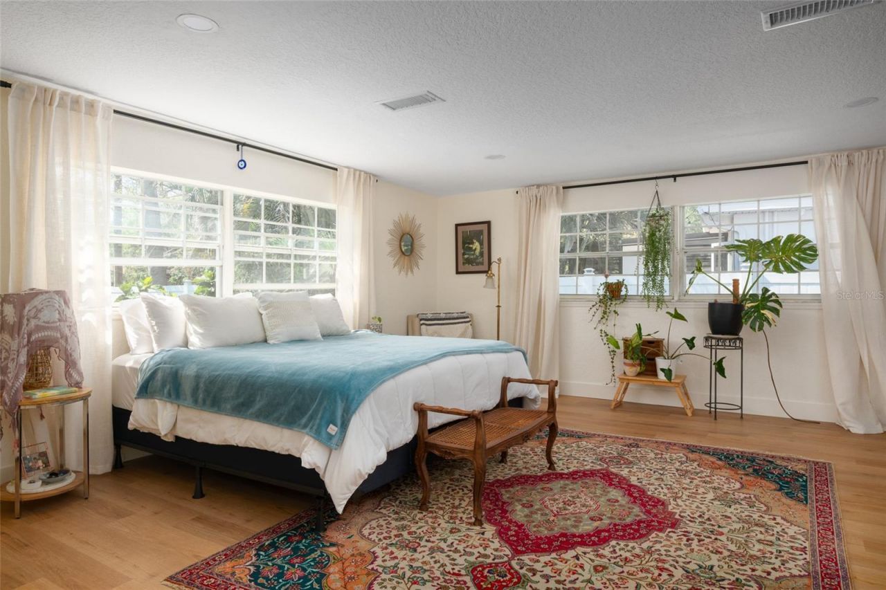 2660 Fairway Avenue S, Saint Petersburg, FL 33712 Photo