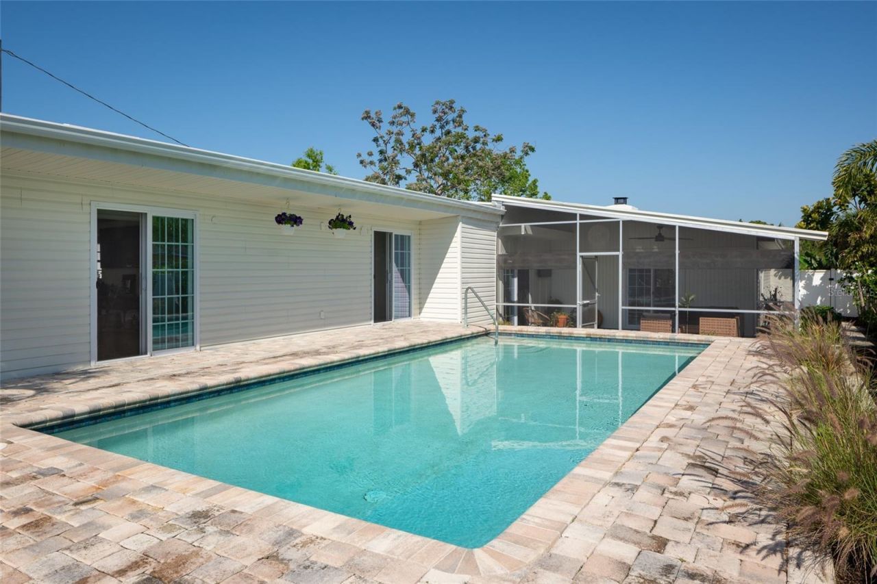 2660 Fairway Avenue S, Saint Petersburg, FL 33712 Photo