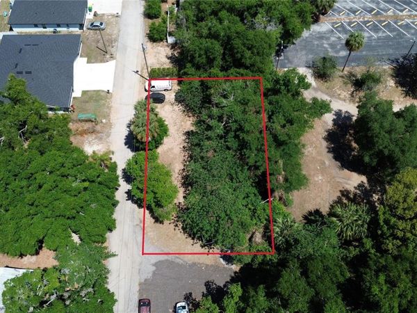 DEWITT COURT, EUSTIS, FL 32726