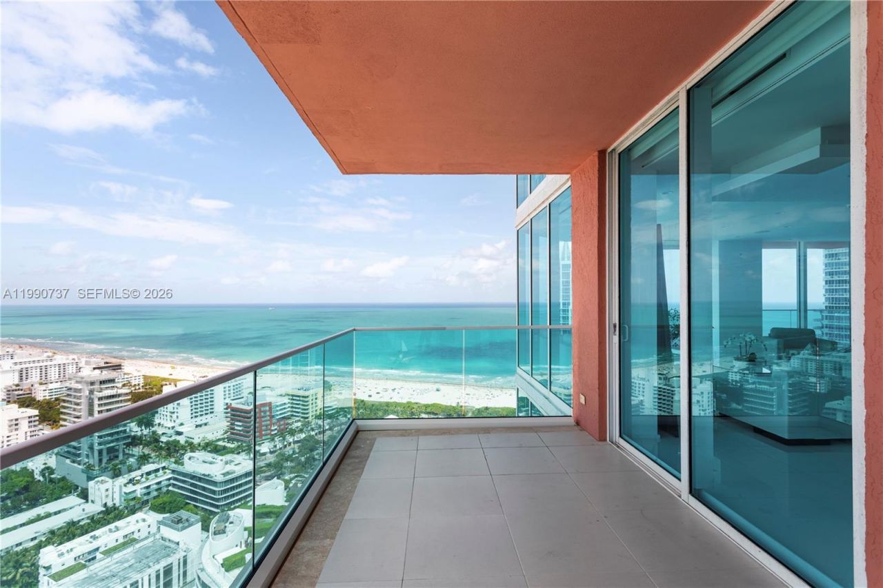 300 S Pointe Dr, Unit 3405, Miami Beach, FL 33139 Photo