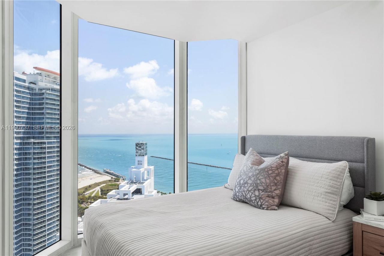 300 S Pointe Dr, Unit 3405, Miami Beach, FL 33139 Photo