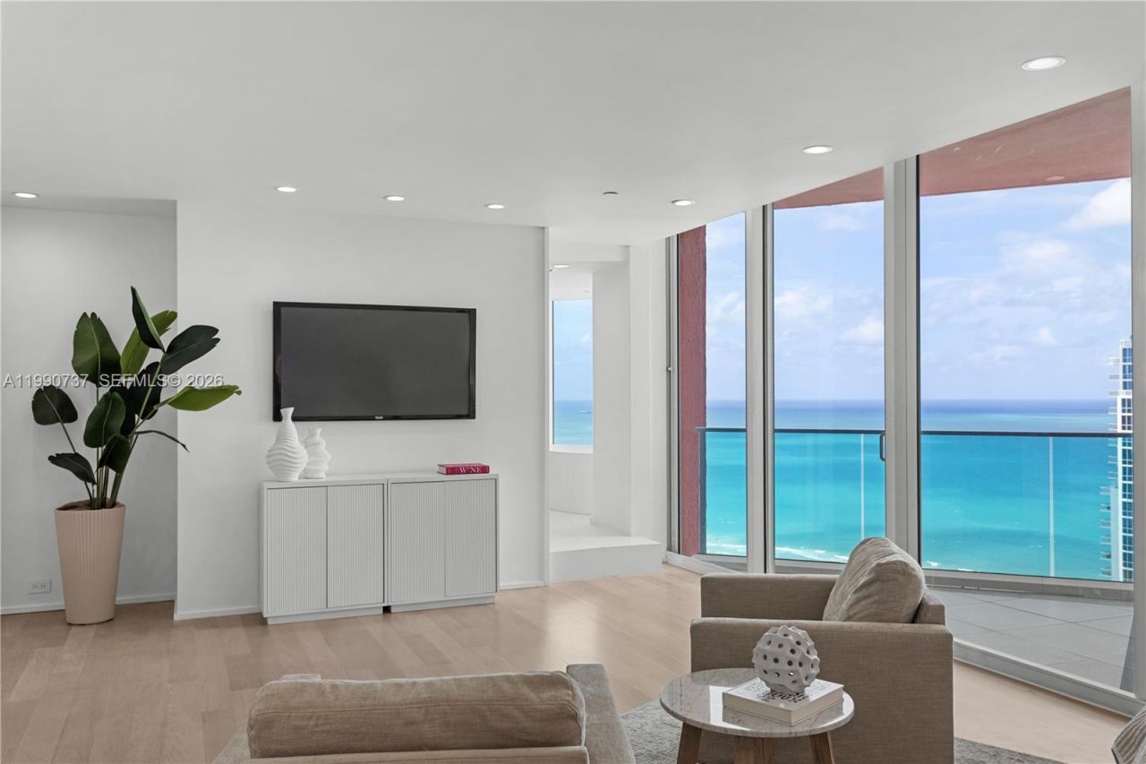 300 S Pointe Dr, Unit 3405, Miami Beach, FL 33139 Photo