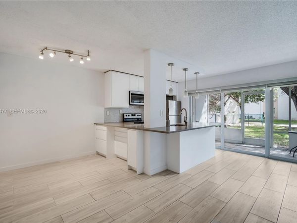 13924 SW 90th Ter, Unit 13924, Miami, FL 33186