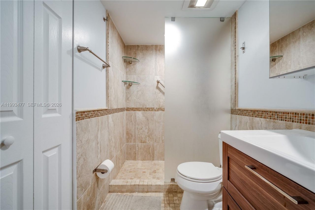 13924 SW 90th Ter, Unit 13924, Miami, FL 33186 Photo