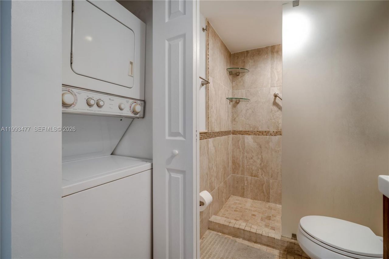 13924 SW 90th Ter, Unit 13924, Miami, FL 33186 Photo