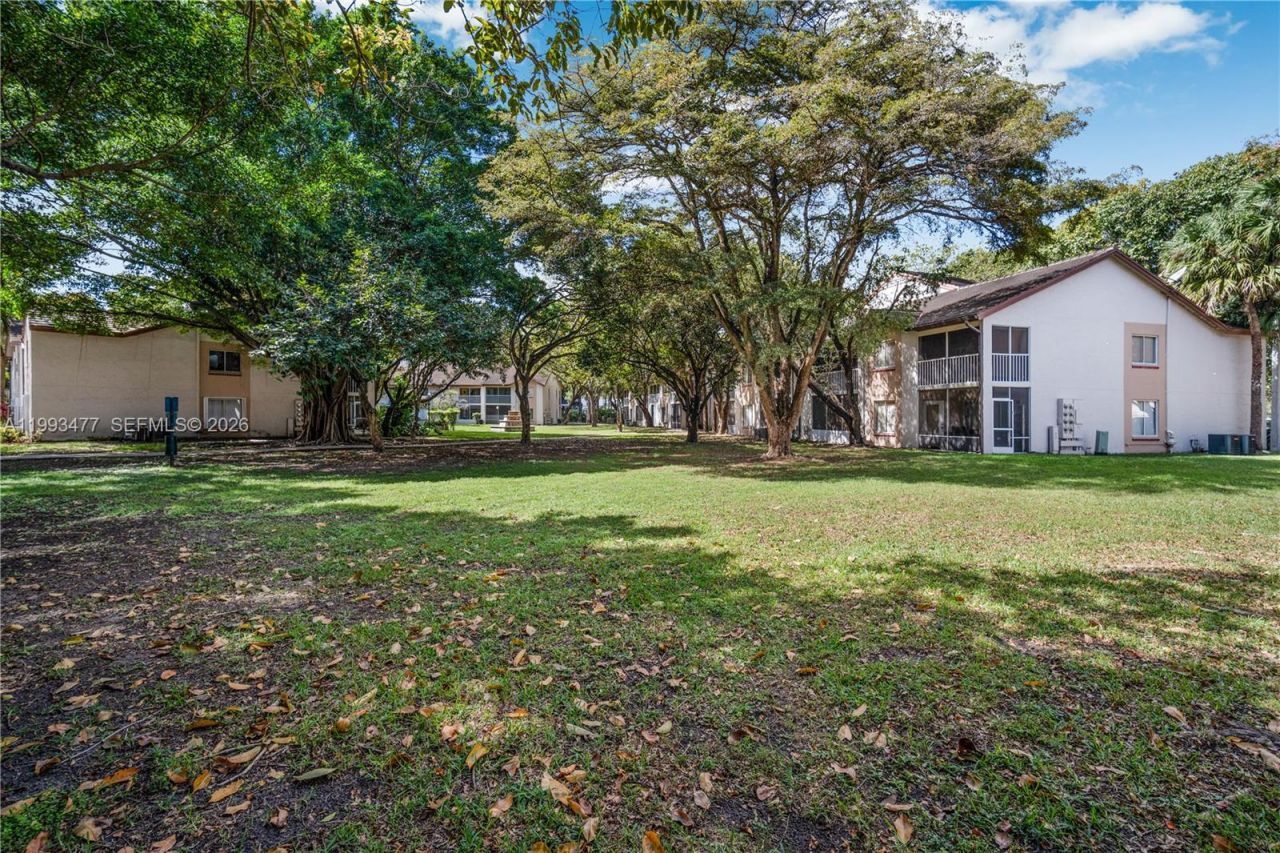 13924 SW 90th Ter, Unit 13924, Miami, FL 33186 Photo