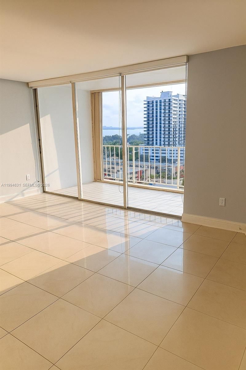 1865 79th St Cswy , Unit 15F, North Bay Village, FL 33141 Photo