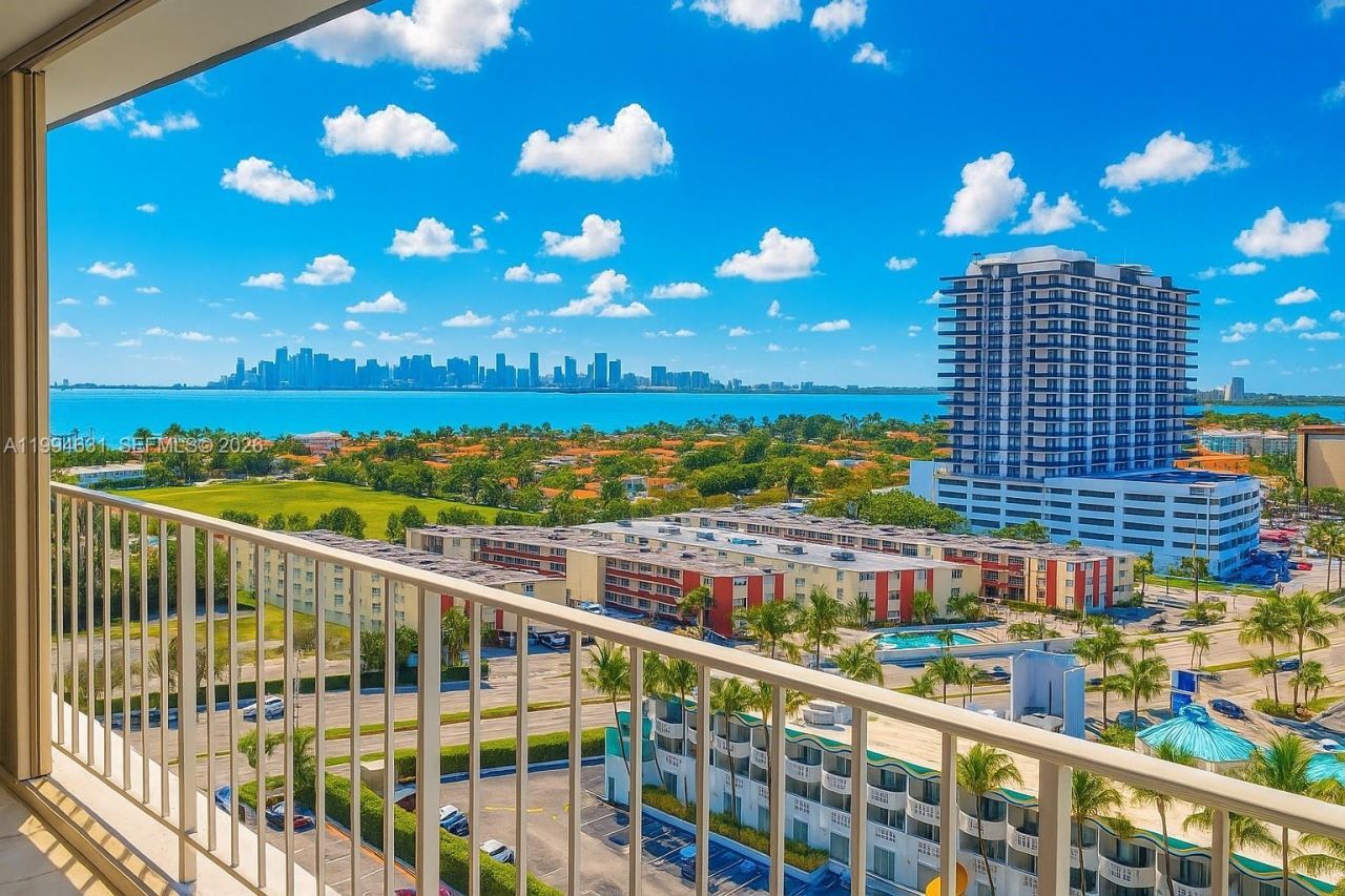 1865 79th St Cswy , Unit 15F, North Bay Village, FL 33141 Photo