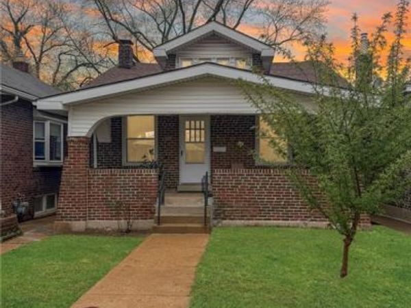 2225 Richert Place, St Louis, MO 63143