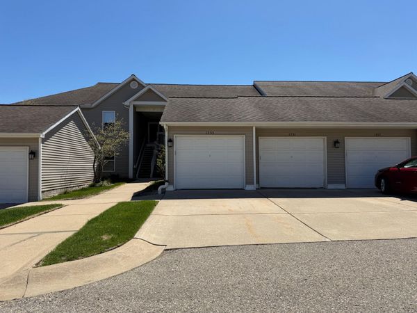 1755 Weatherstone Drive, Ann Arbor, MI 48108