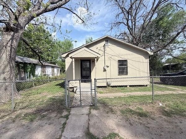 1618 CADDO Street, Opelousas, LA 70570