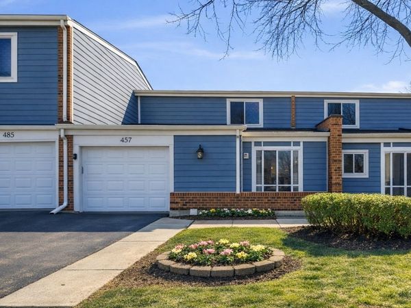 437 Maple Drive, Wheeling, IL 60090