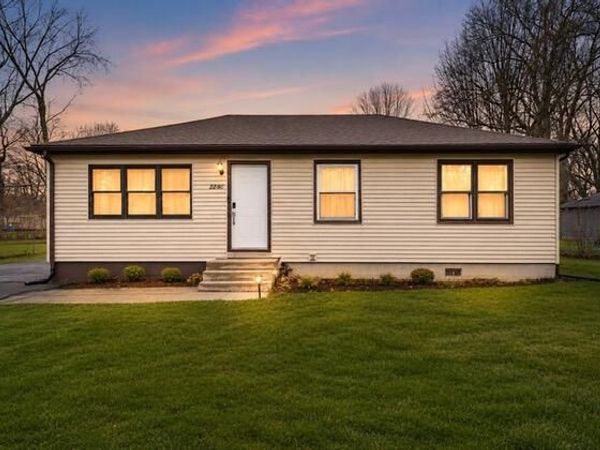 2840 Lois Street, Portage, IN 46368