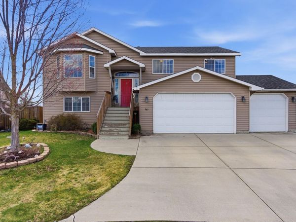 963 N Wilcox St, Medical Lake, WA 99022