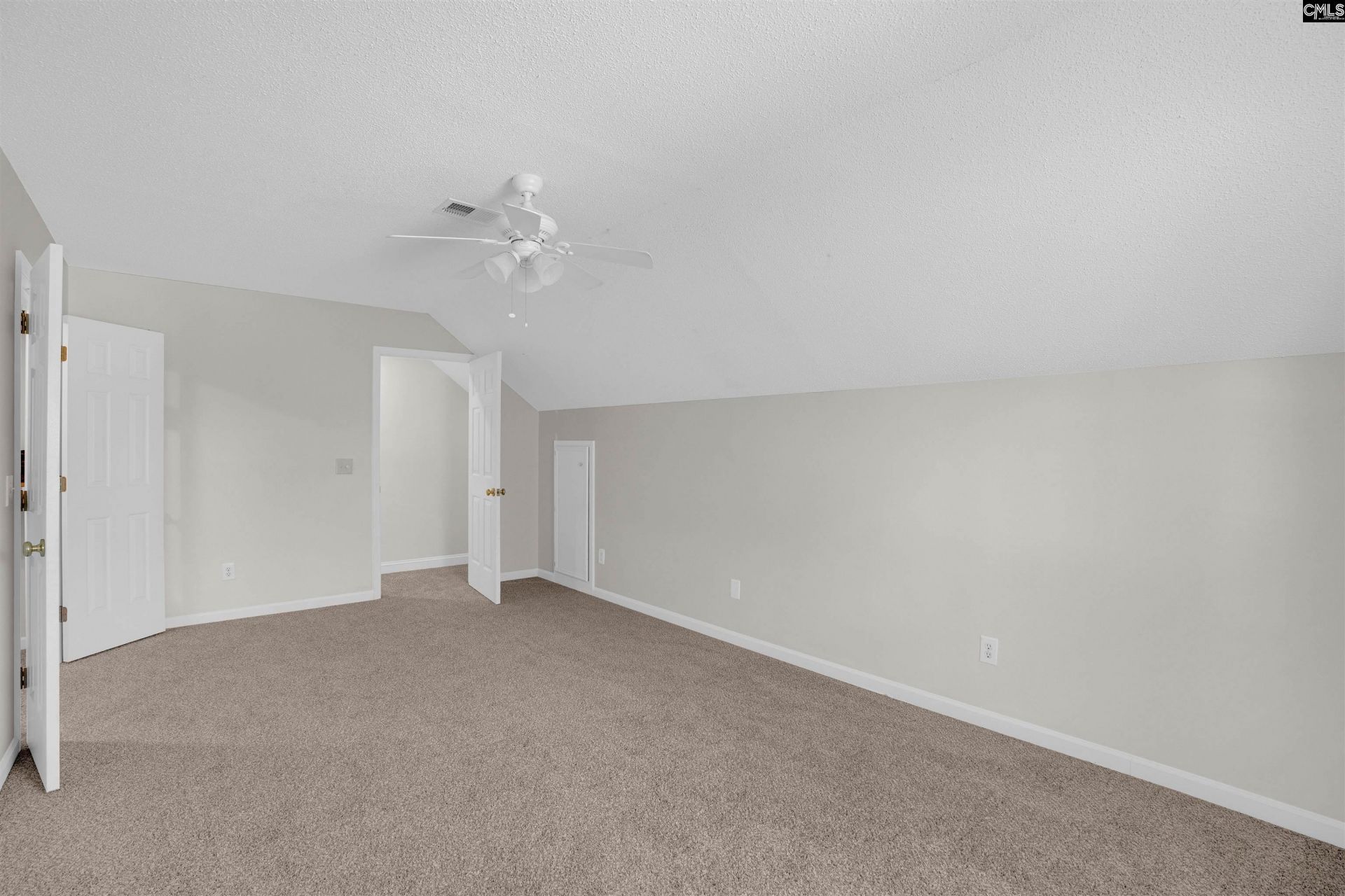 221 Meadow Crest Drive Photo 10