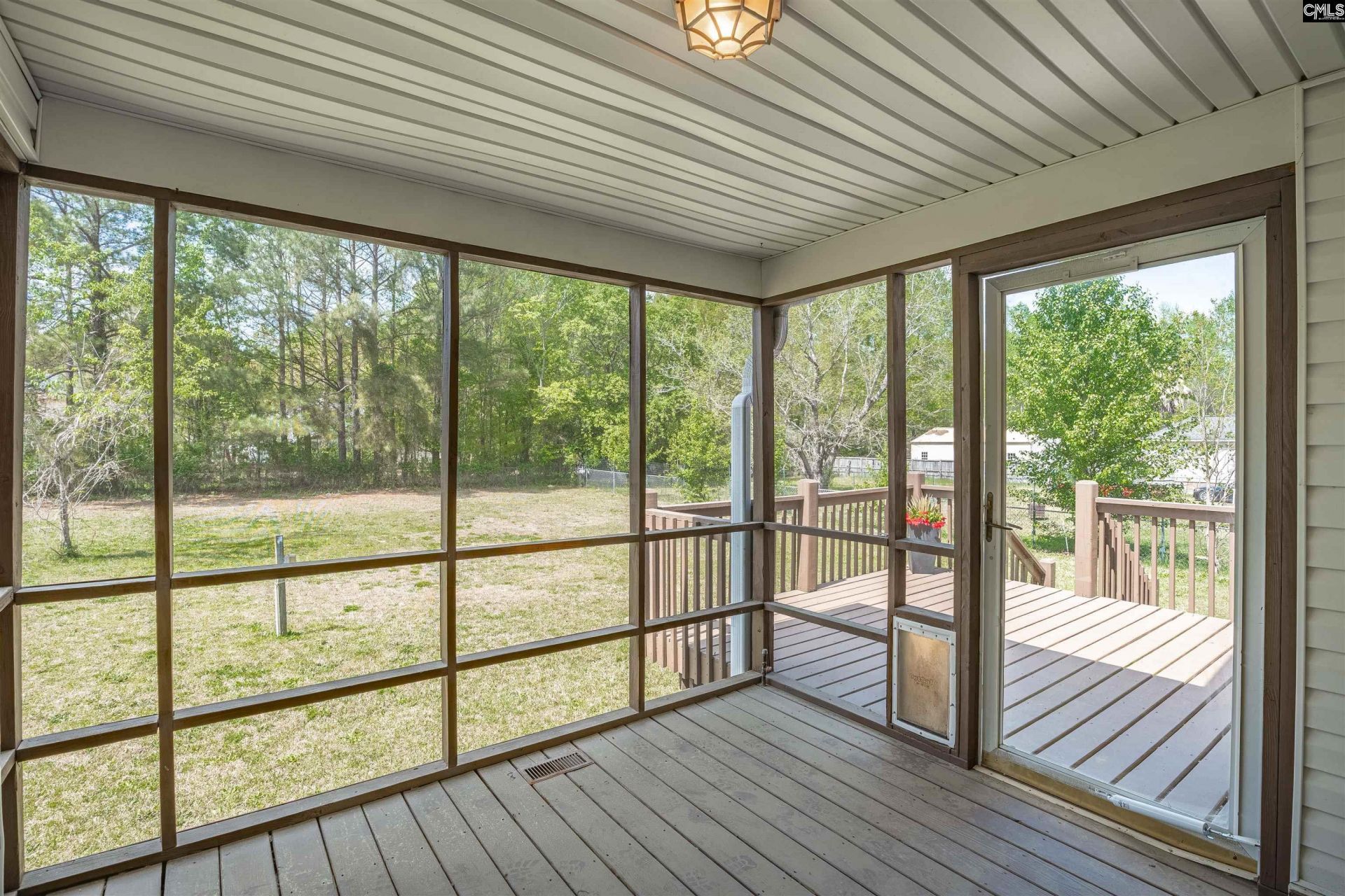 221 Meadow Crest Drive Photo 15