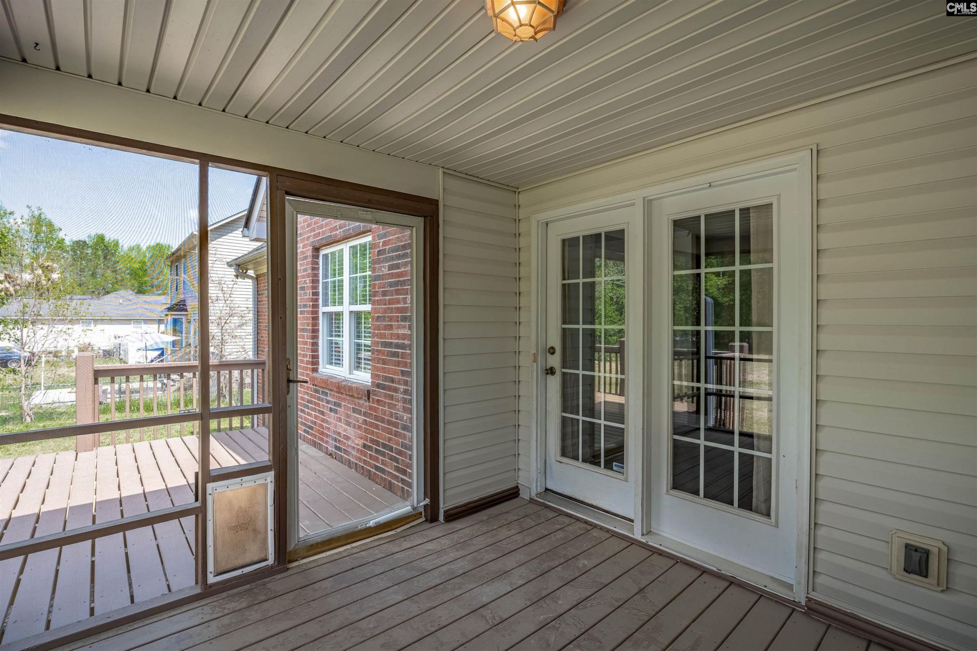 221 Meadow Crest Drive Photo 16