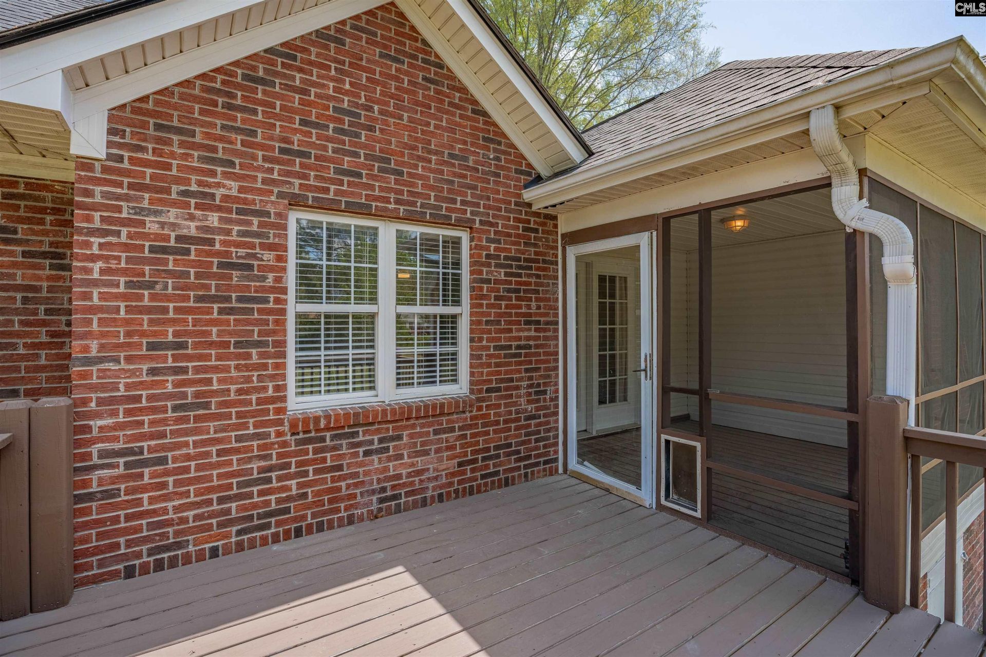 221 Meadow Crest Drive Photo 18