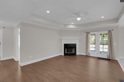 221 Meadow Crest Drive photo 4