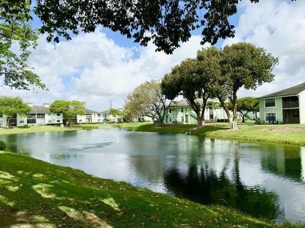 8749 NW 39th Street, Sunrise, FL 33351