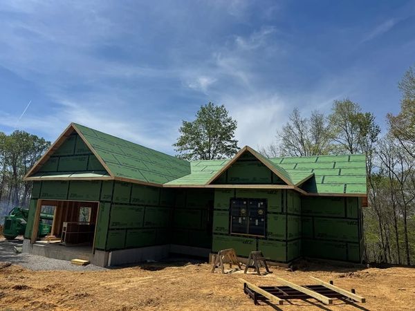 4000 Star Point Road, Byrdstown, TN 38549