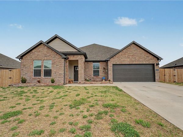 2008 Hahn Street , Pea Ridge, AR 72751