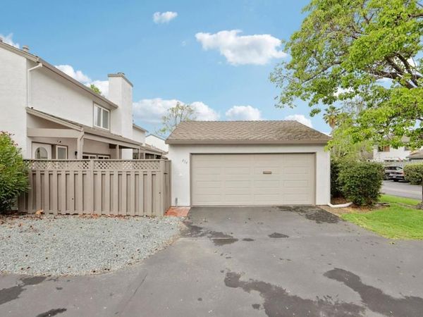 854 Erickson Lane, Foster City, CA 94404