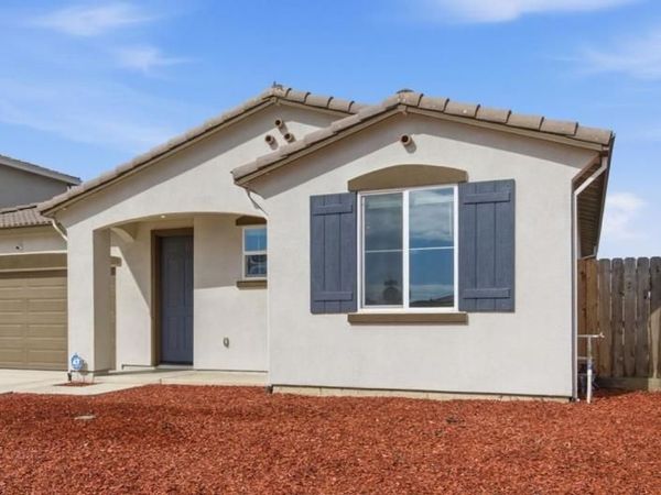 331 Lolly Way, Los Banos, CA 93635