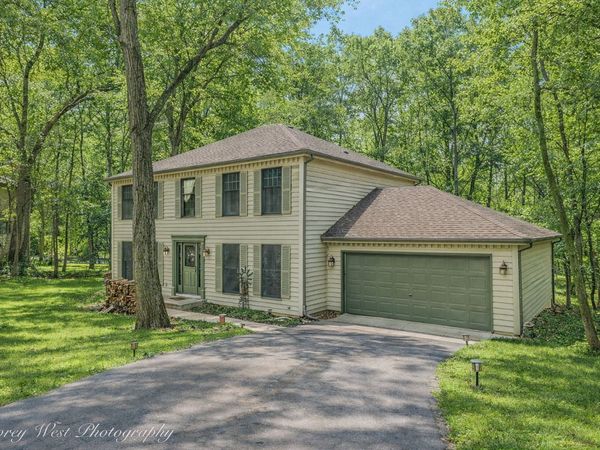 43W510 Tall Oaks Trail , Elburn, IL 60119