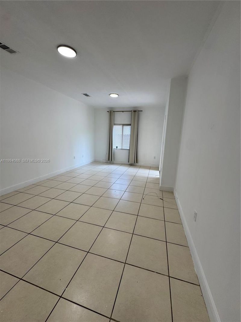 761 NW 24th Ct , Unit 761, Miami, FL 33125 Photo