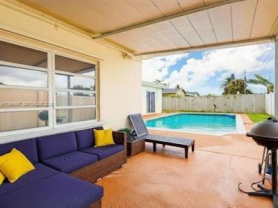 6466 NW 20th St , Margate, FL 33063 Photo