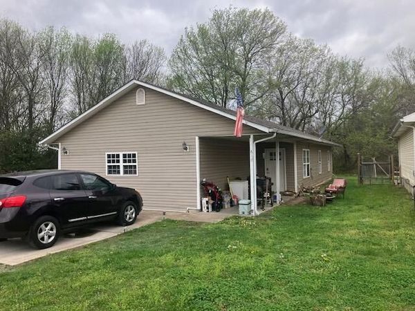 618 Valley View Street , Carl Junction, MO 64834
