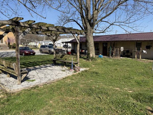 304 W Meadow Avenue , Crane, MO 65633